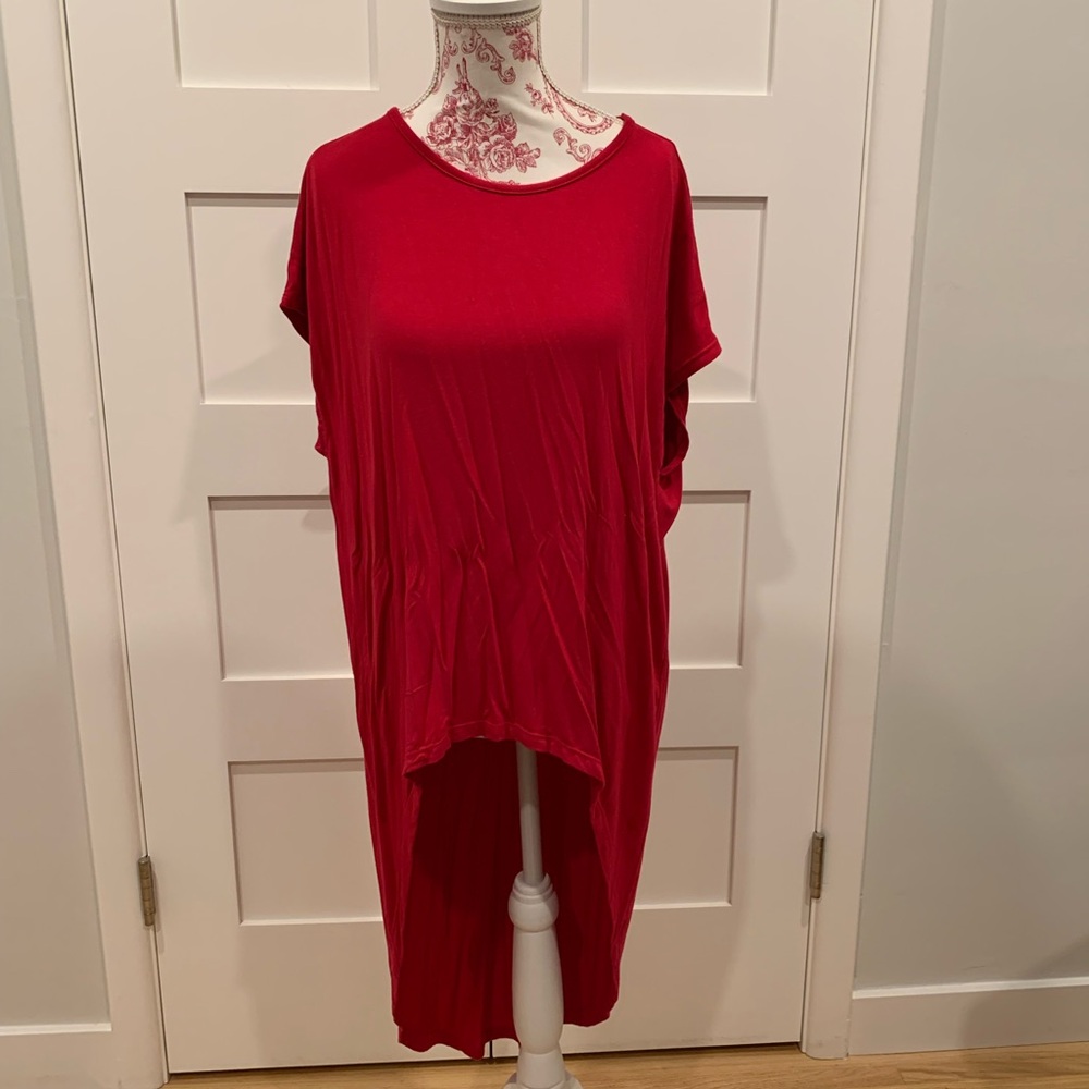 EUC Dark Pink Asymmetrical Tee